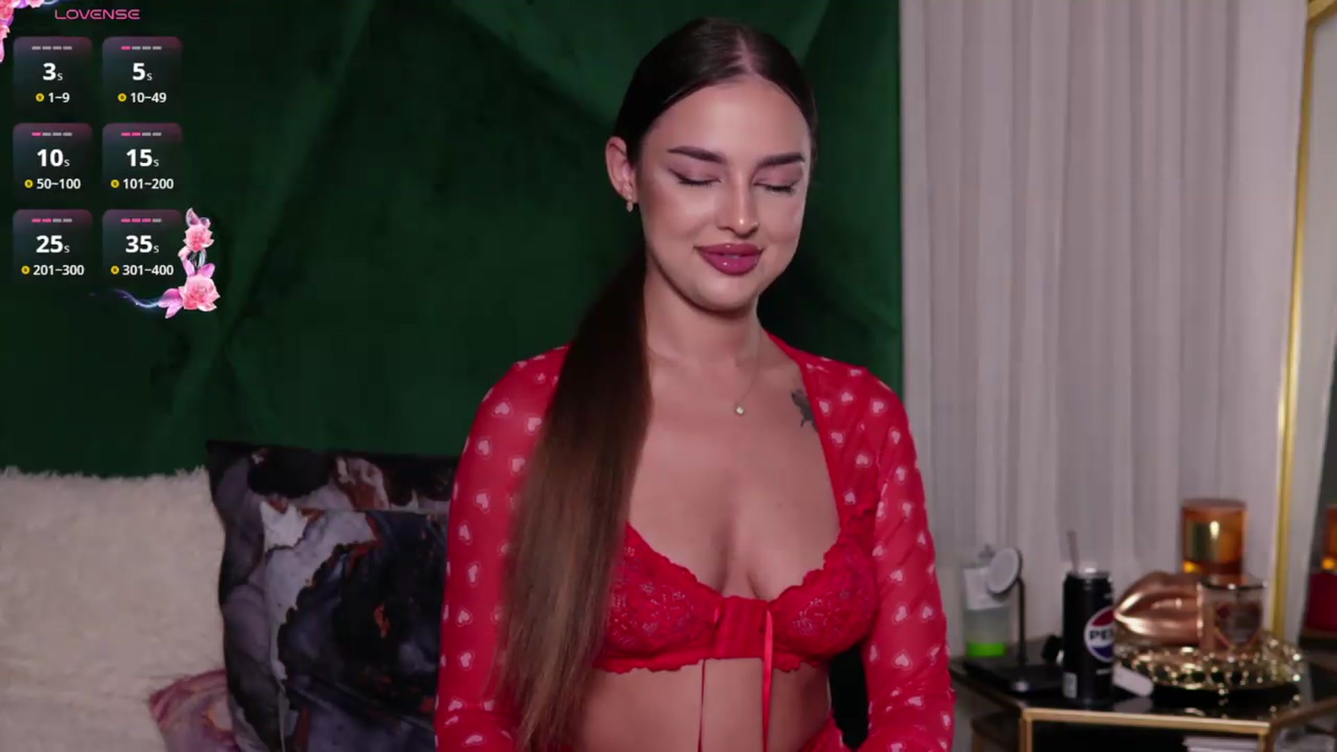 Gallery image thumbnail from ScarletColesX's myfreecams stream on, 08/27/2026, 02:41 image 3 of 20