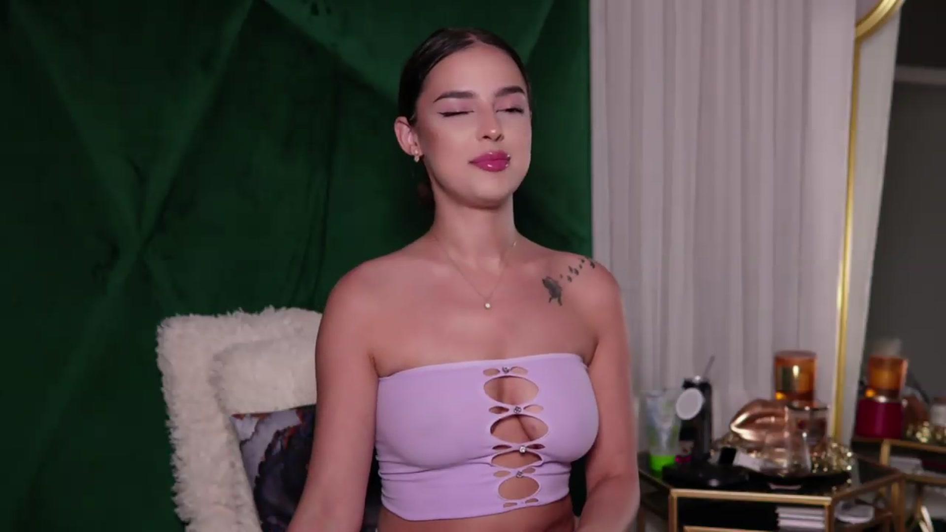 Gallery image thumbnail from ScarletColesX's myfreecams stream on, 08/30/2026, 02:16 image 3 of 20