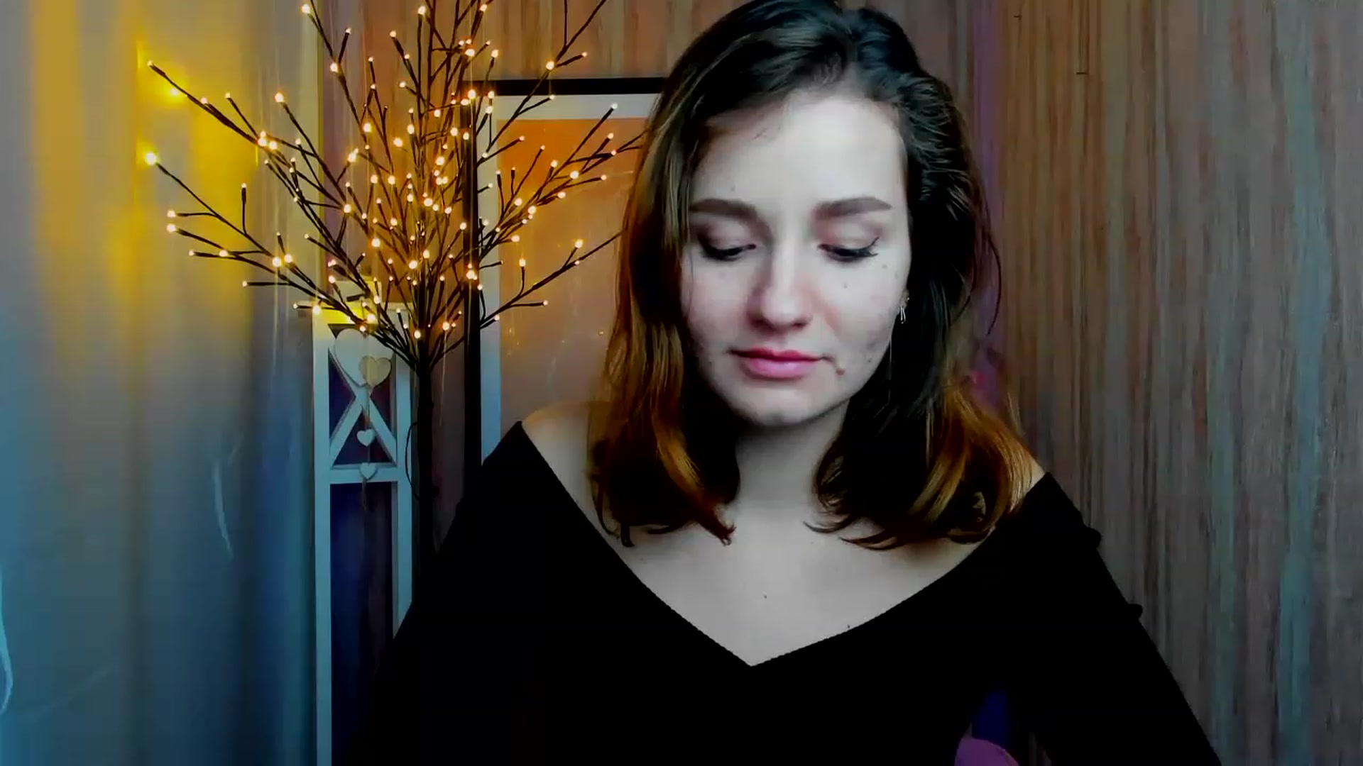 Gallery image thumbnail from ScarletCruz's myfreecams stream on, 12/19/2022, 09:30 image 13 of 20