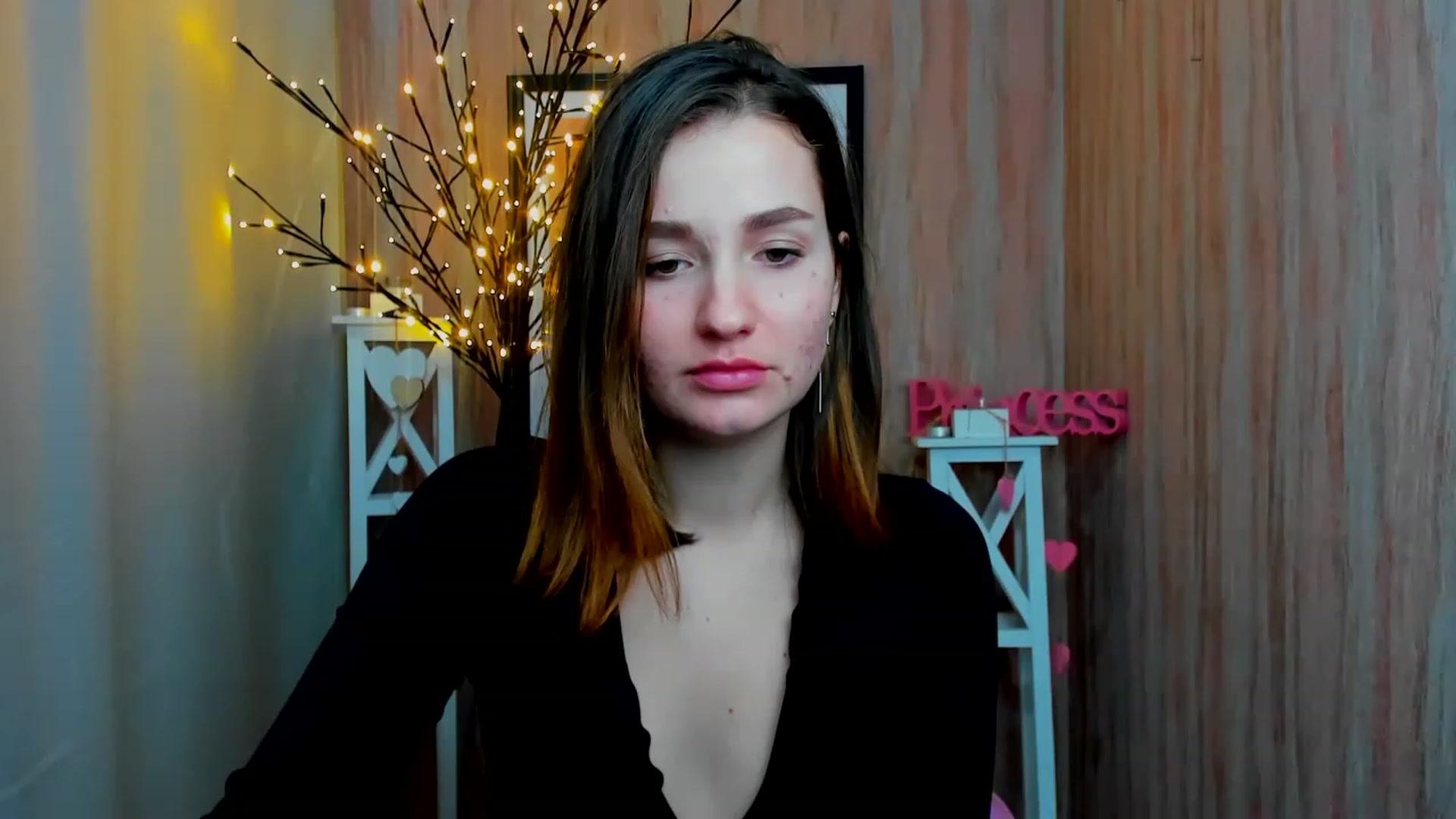 Gallery image thumbnail from ScarletCruz's myfreecams stream on, 12/21/2022, 11:32 image 9 of 20