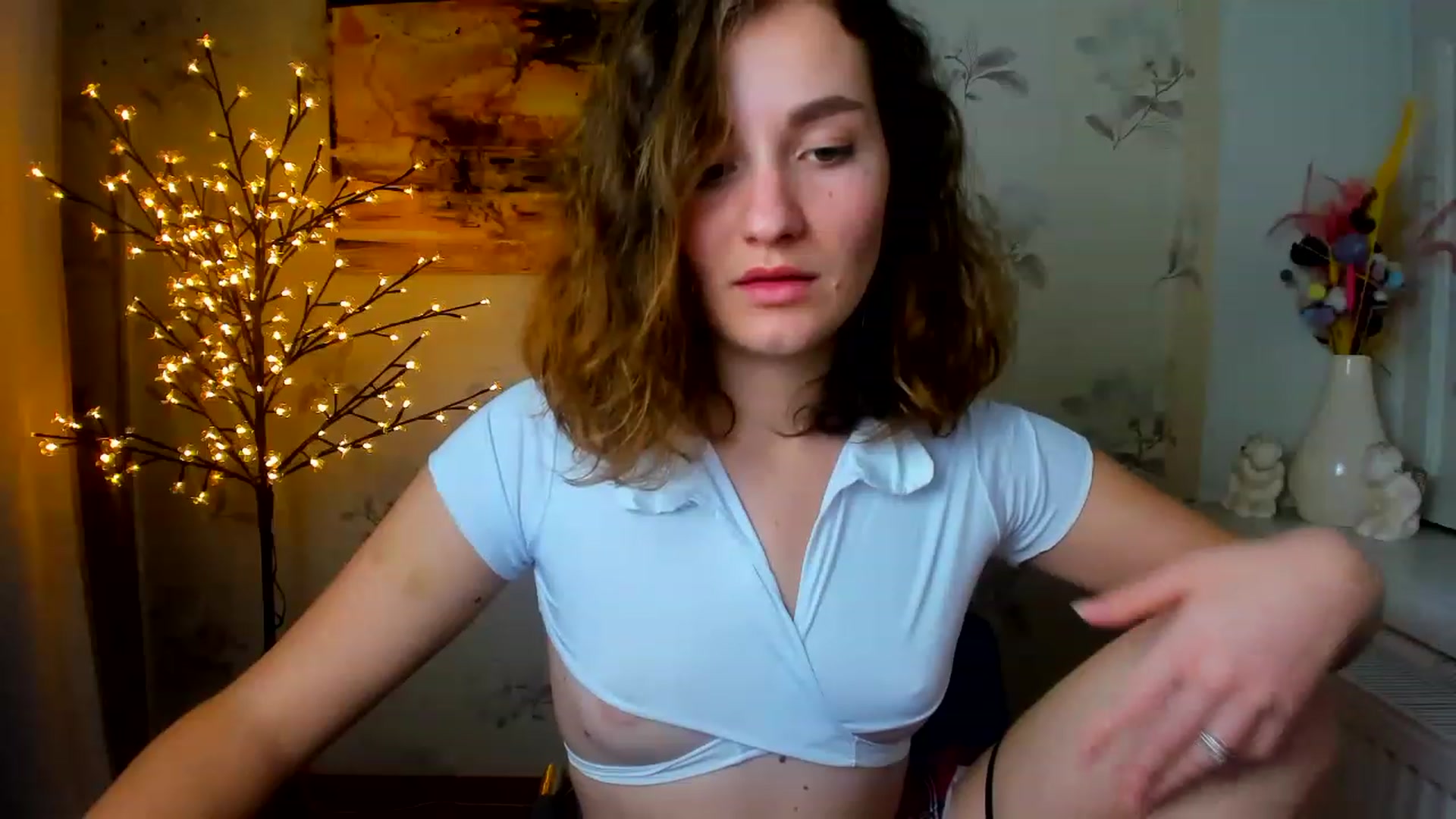 Gallery image thumbnail from ScarletCruz's myfreecams stream on, 01/02/2023, 12:05 image 12 of 20