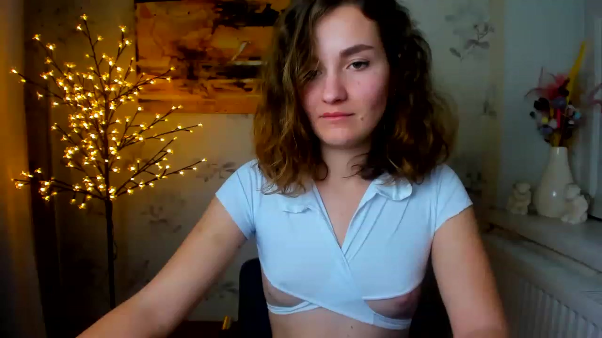 Gallery image thumbnail from ScarletCruz's myfreecams stream on, 01/02/2023, 12:05 image 14 of 20