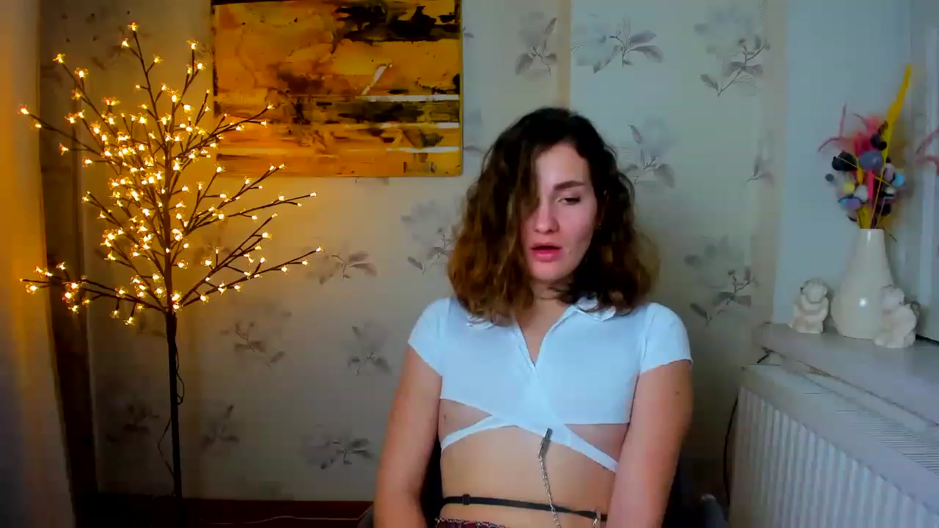 Gallery image thumbnail from ScarletCruz's myfreecams stream on, 01/02/2023, 12:05 image 16 of 20