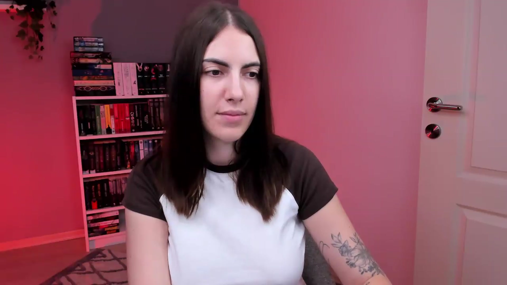 Gallery image thumbnail from ScarletHeart's myfreecams stream on, 07/22/2026, 20:25 image 12 of 20