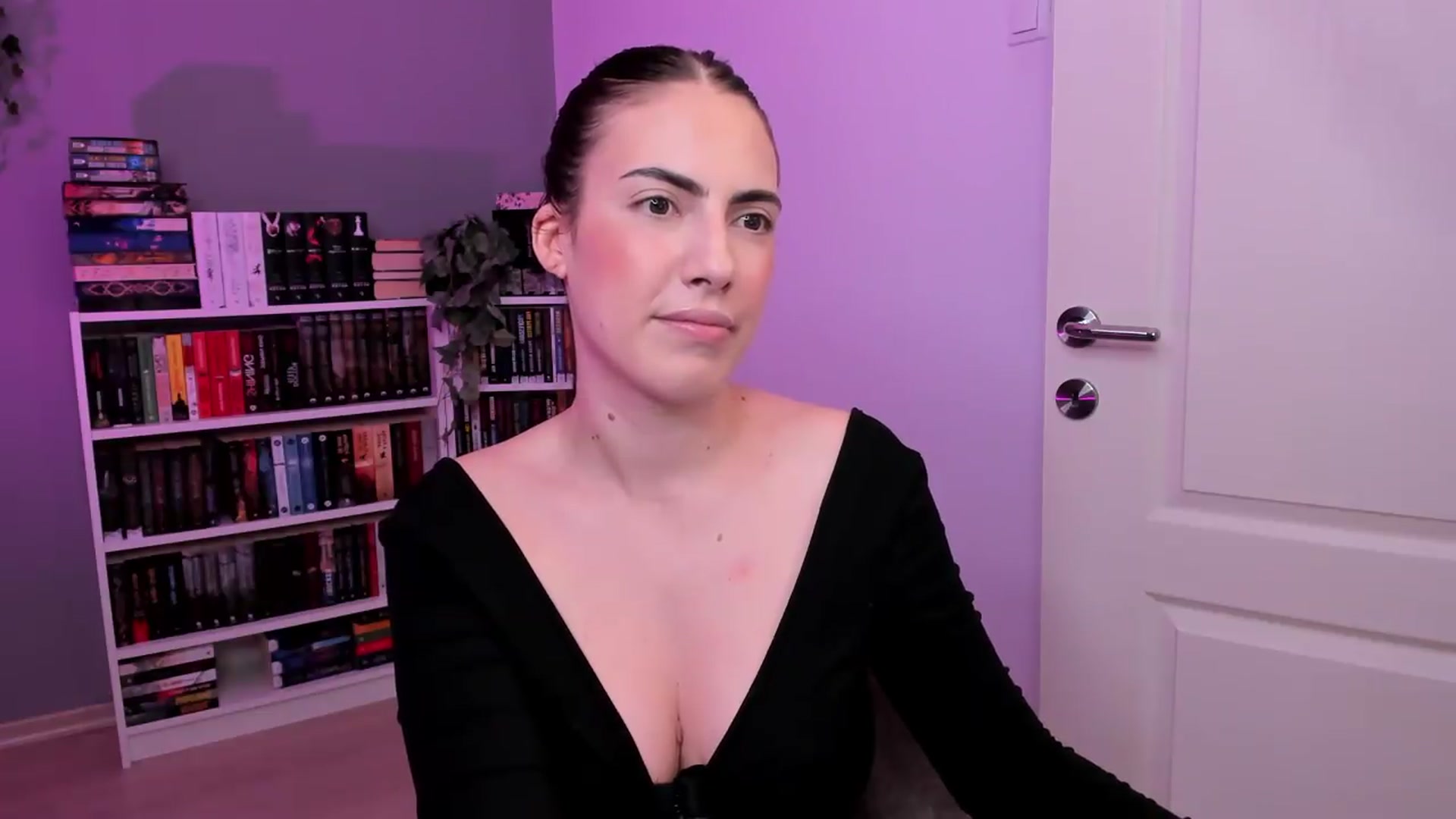 Gallery image thumbnail from ScarletHeart's myfreecams stream on, 08/11/2026, 20:59 image 11 of 20