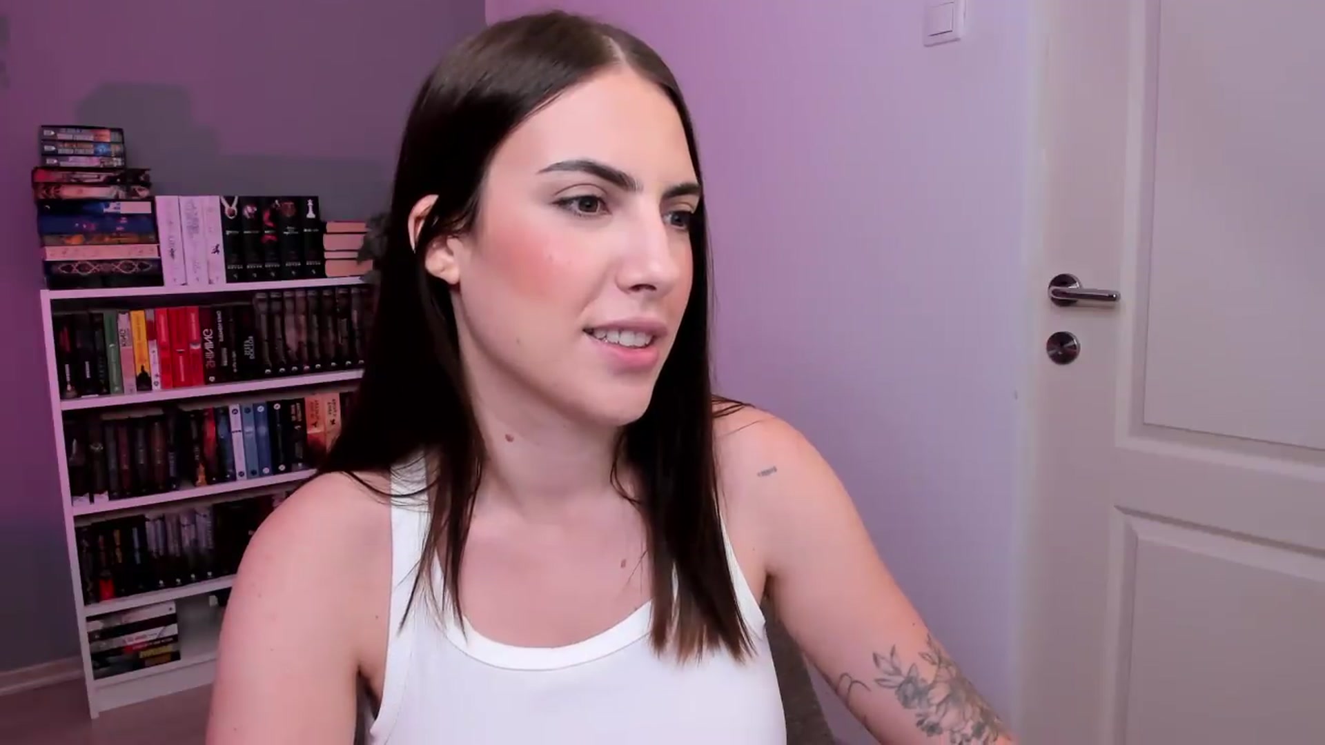 Gallery image thumbnail from ScarletHeart's myfreecams stream on, 08/13/2026, 19:06 image 5 of 20