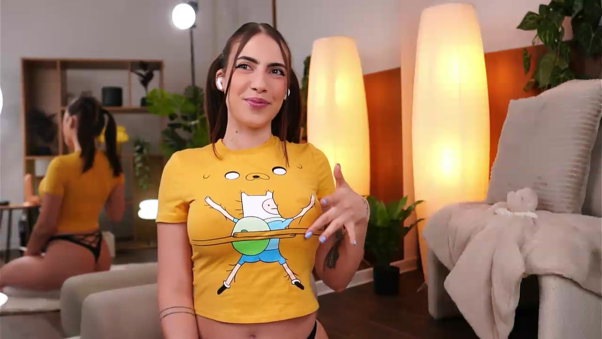 Gallery image thumbnail from ScarletHeart's myfreecams stream on, 08/26/2026, 19:42 image 6 of 20