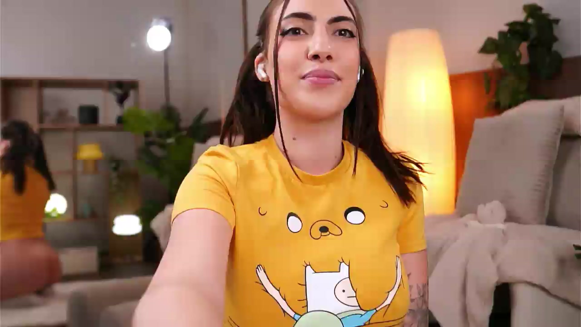 Gallery image thumbnail from ScarletHeart's myfreecams stream on, 08/27/2026, 03:31 image 12 of 20