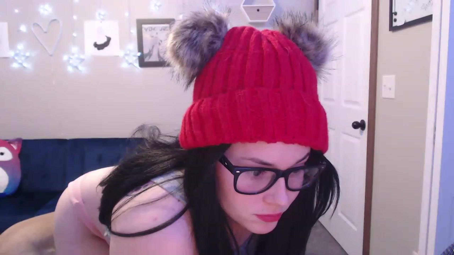 Gallery image thumbnail from ScarletR0ze's myfreecams stream on, 12/15/2022, 03:09 image 11 of 20