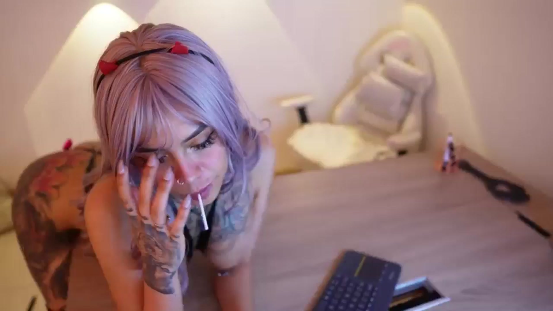 Gallery image thumbnail from Scarlet_01's myfreecams stream on, 09/15/2025, 08:17 image 1 of 20