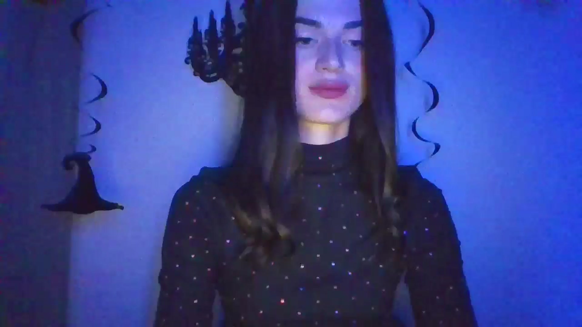 Gallery image thumbnail from Scarlet_flo's myfreecams stream on, 10/26/2024, 19:28 image 4 of 20
