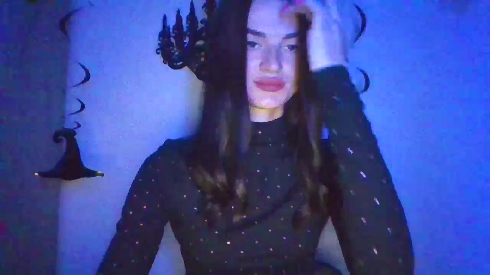 Gallery image thumbnail from Scarlet_flo's myfreecams stream on, 10/26/2024, 19:28 image 7 of 20