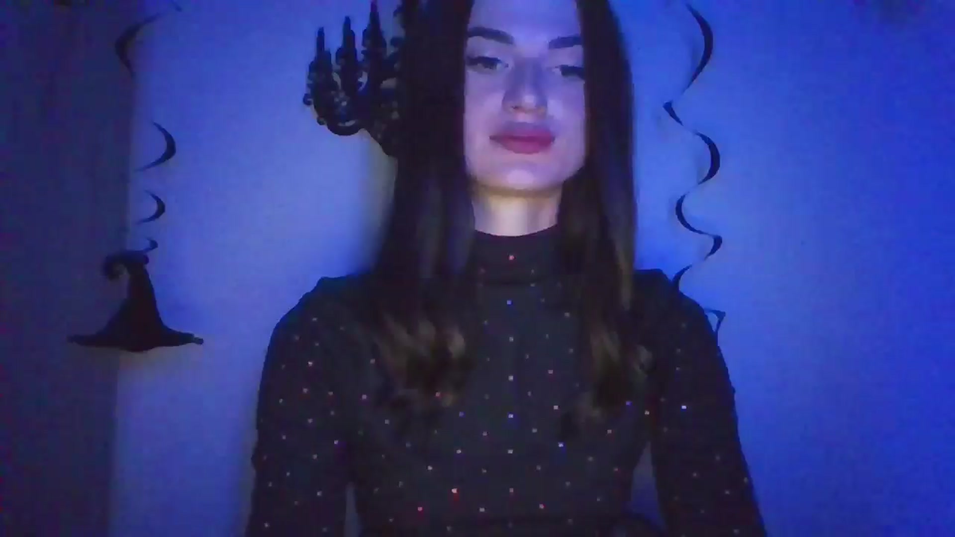 Gallery image thumbnail from Scarlet_flo's myfreecams stream on, 10/26/2024, 19:28 image 6 of 20
