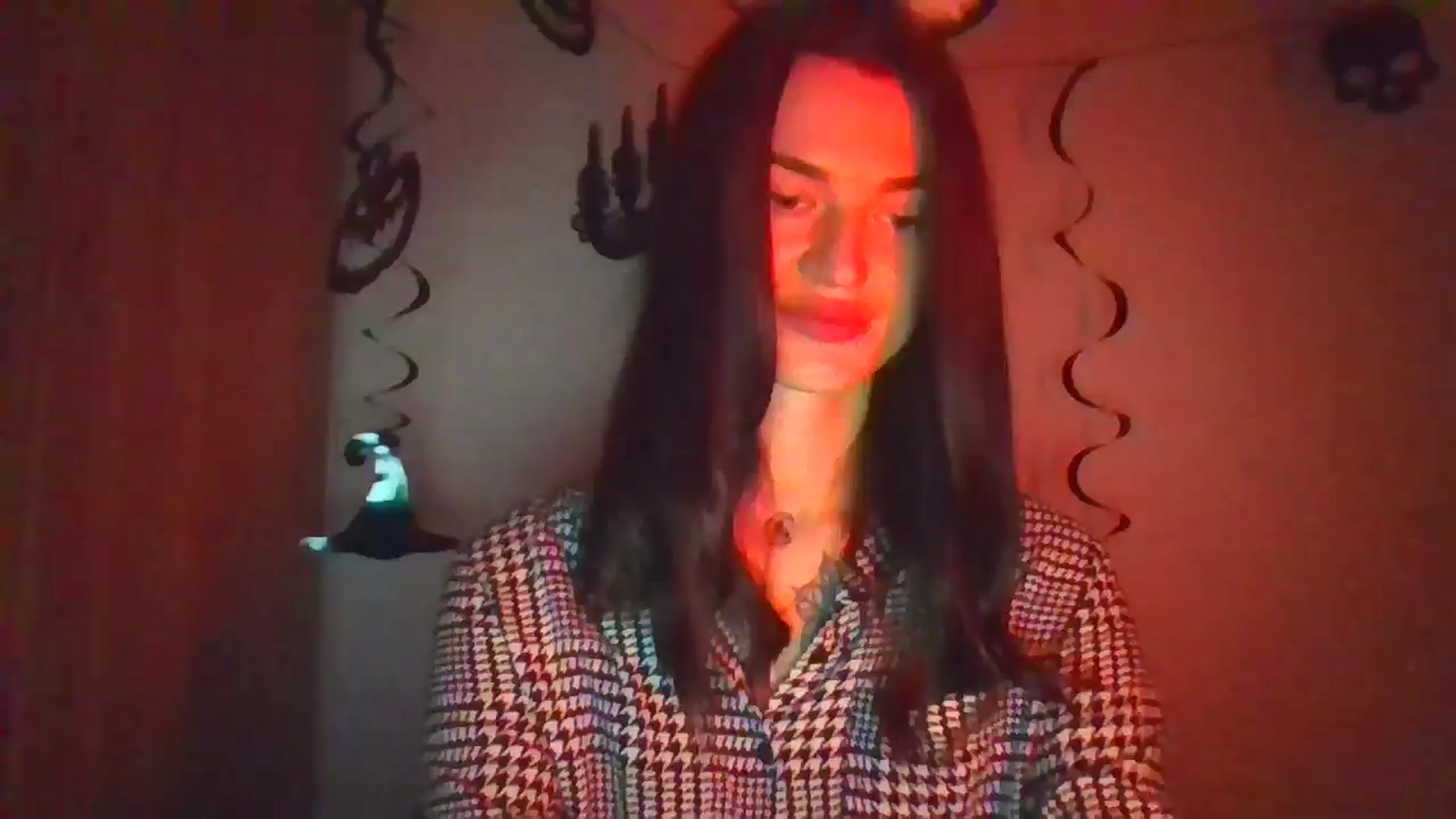 Gallery image thumbnail from Scarlet_flo's myfreecams stream on, 10/27/2024, 17:16 image 12 of 20