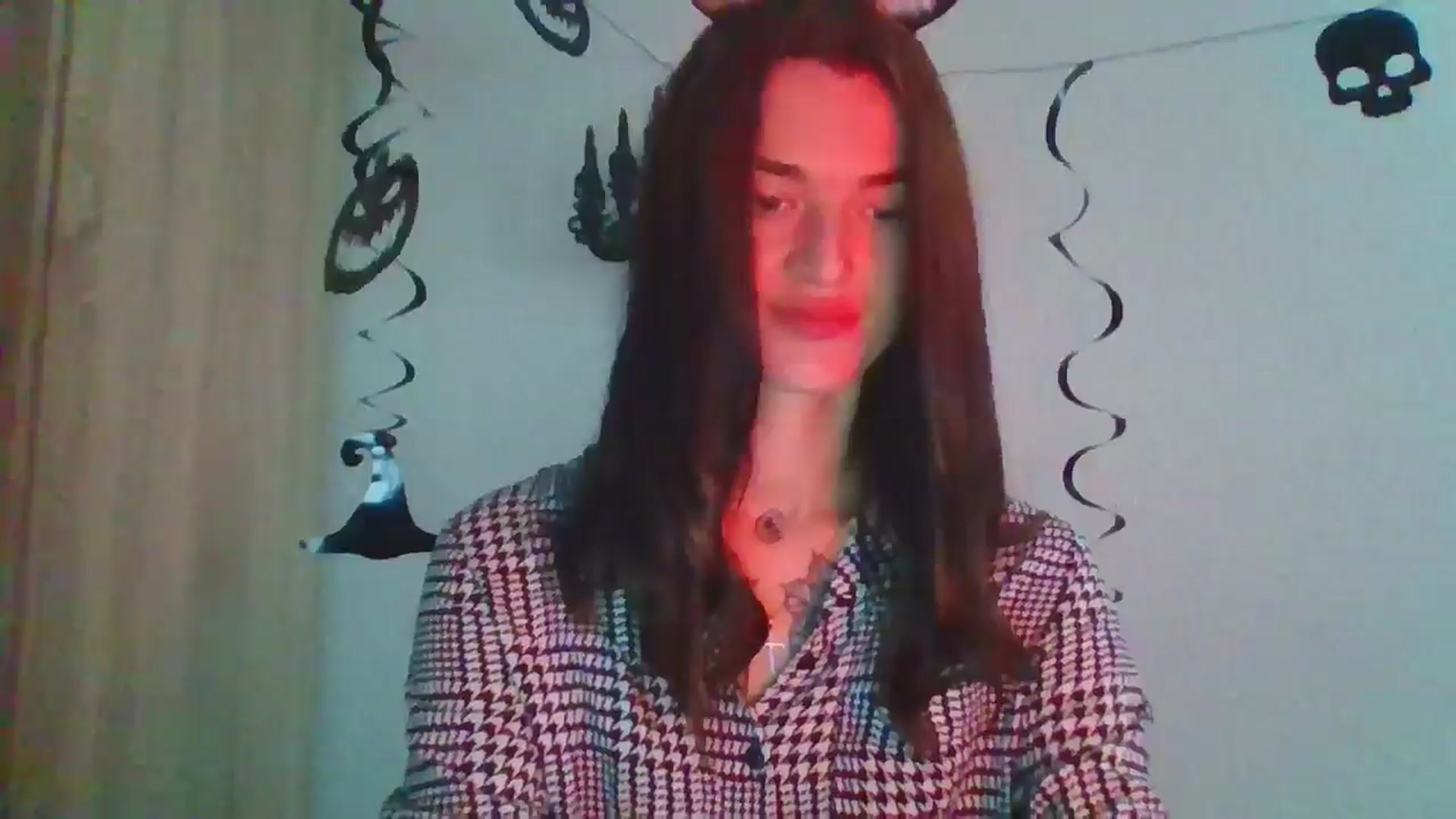 Gallery image thumbnail from Scarlet_flo's myfreecams stream on, 10/27/2024, 17:16 image 2 of 20
