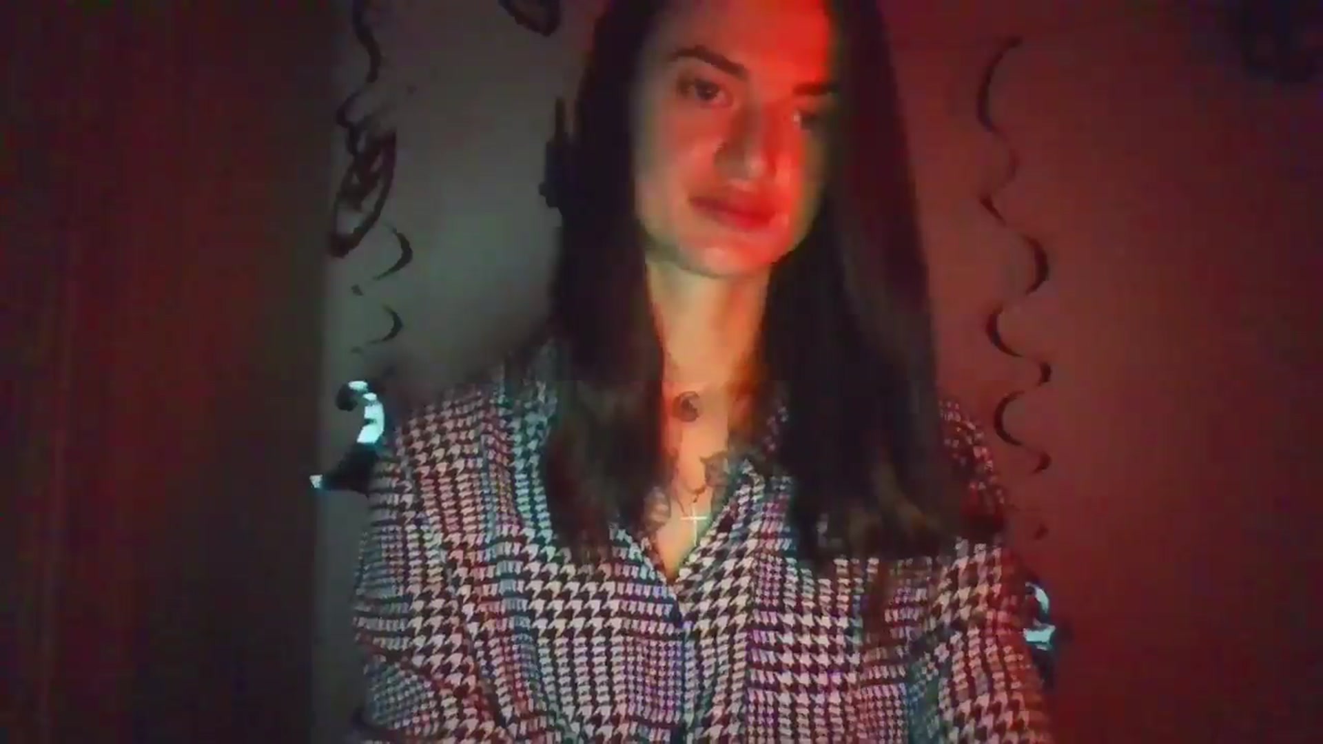 Gallery image thumbnail from Scarlet_flo's myfreecams stream on, 10/27/2024, 19:22 image 13 of 20