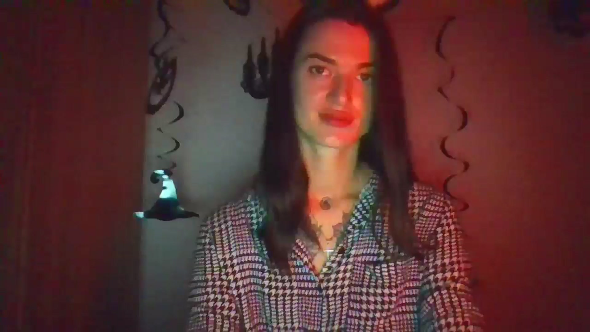 Gallery image thumbnail from Scarlet_flo's myfreecams stream on, 10/27/2024, 19:22 image 19 of 20