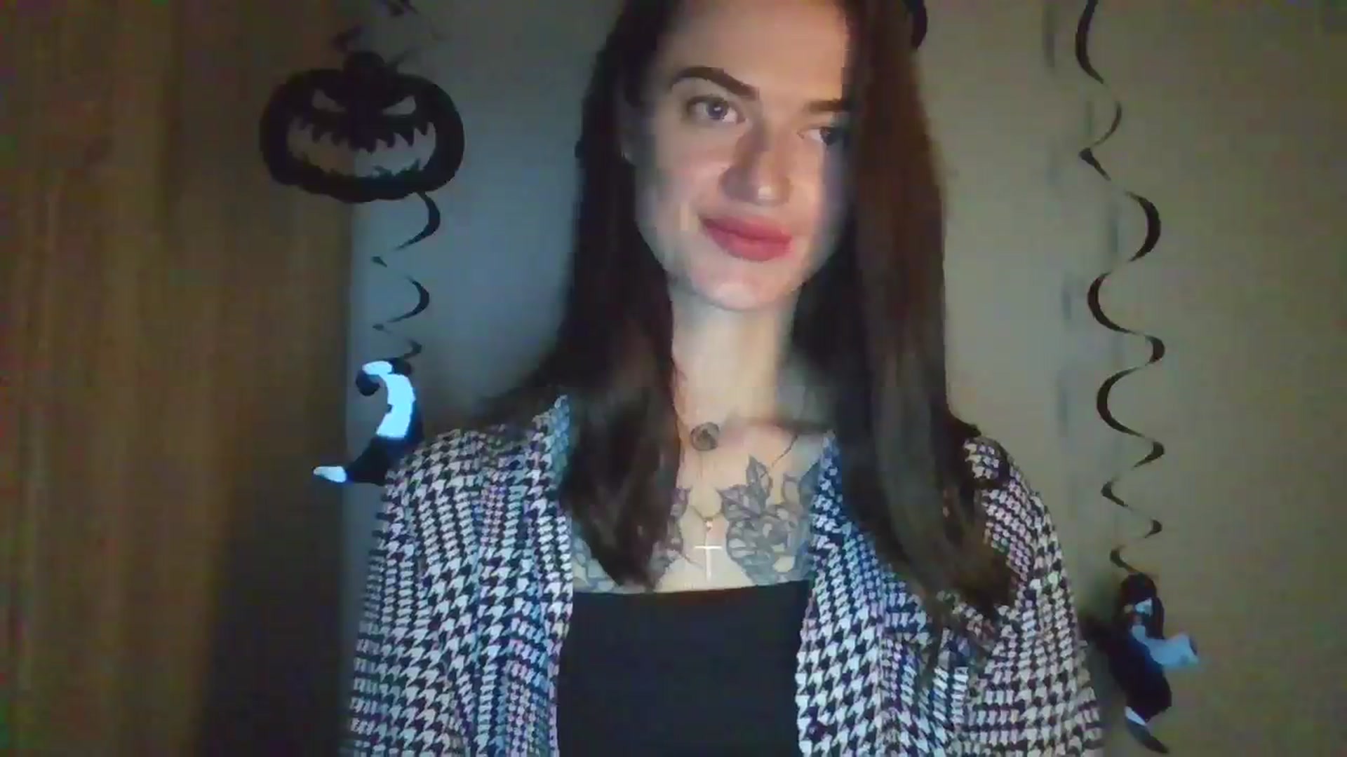 Gallery image thumbnail from Scarlet_flo's myfreecams stream on, 10/28/2024, 01:38 image 13 of 20