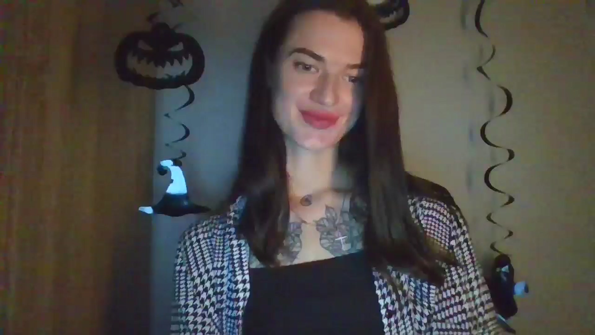 Gallery image thumbnail from Scarlet_flo's myfreecams stream on, 10/28/2024, 01:38 image 15 of 20