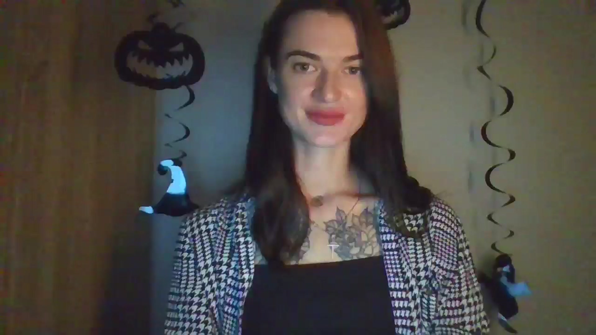 Gallery image thumbnail from Scarlet_flo's myfreecams stream on, 10/28/2024, 01:38 image 3 of 20