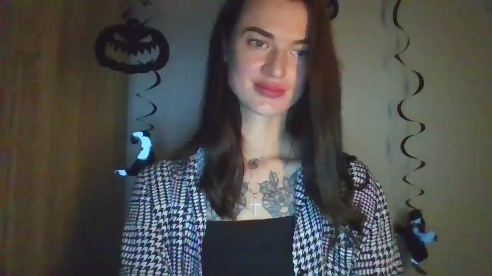 Gallery image thumbnail from Scarlet_flo's myfreecams stream on, 10/28/2024, 01:38 image 14 of 20