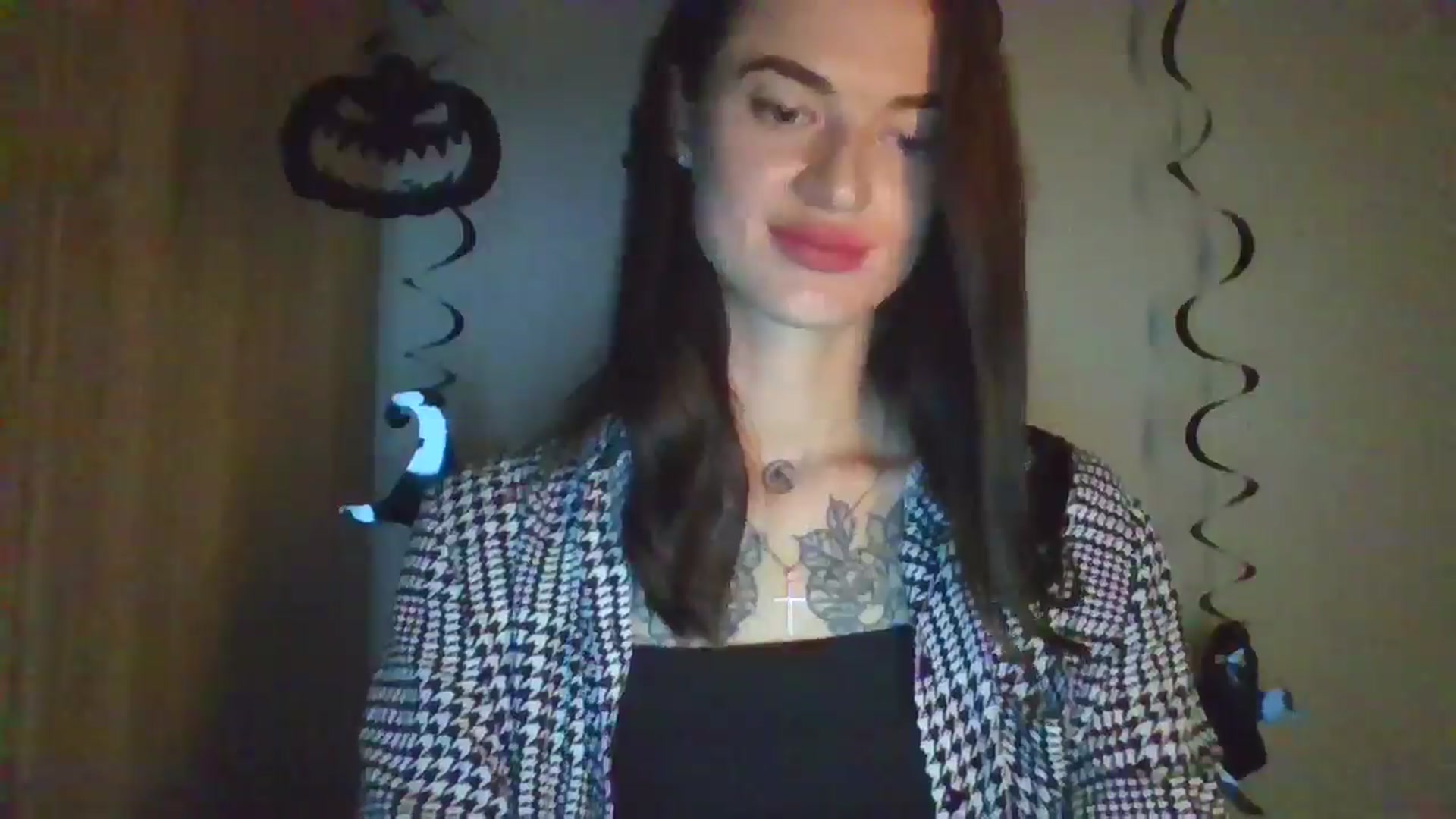 Gallery image thumbnail from Scarlet_flo's myfreecams stream on, 10/28/2024, 01:38 image 9 of 20