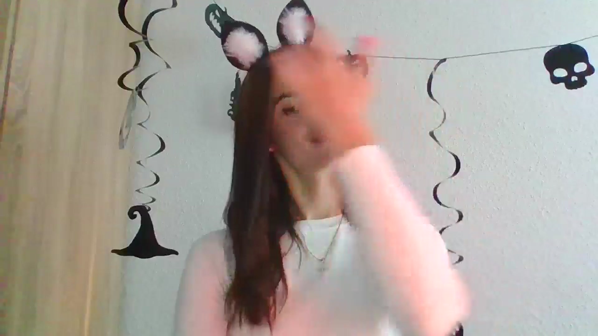 Gallery image thumbnail from Scarlet_flo's myfreecams stream on, 10/31/2024, 15:20 image 15 of 20