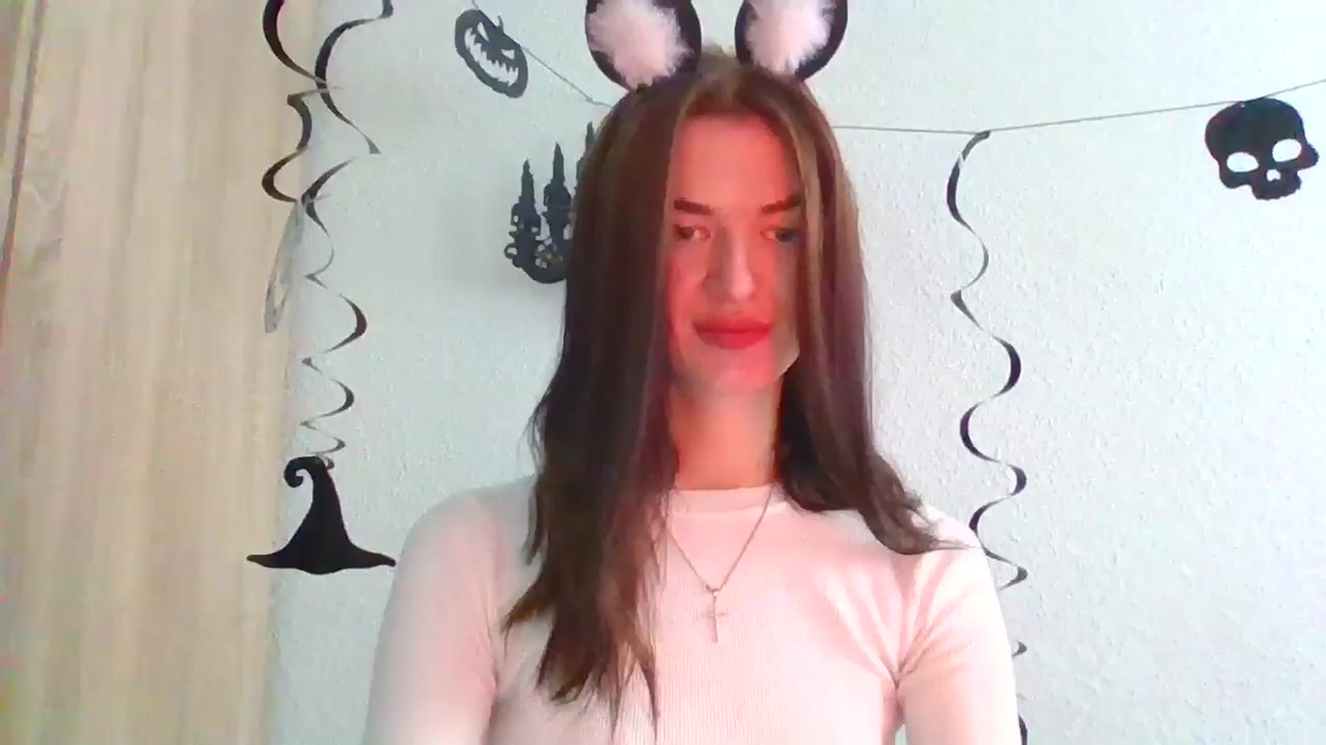 Gallery image thumbnail from Scarlet_flo's myfreecams stream on, 10/31/2024, 15:20 image 3 of 20