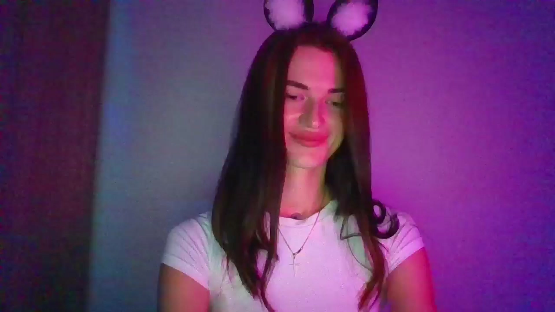 Gallery image thumbnail from Scarlet_flo's myfreecams stream on, 11/04/2024, 24:54 image 5 of 20