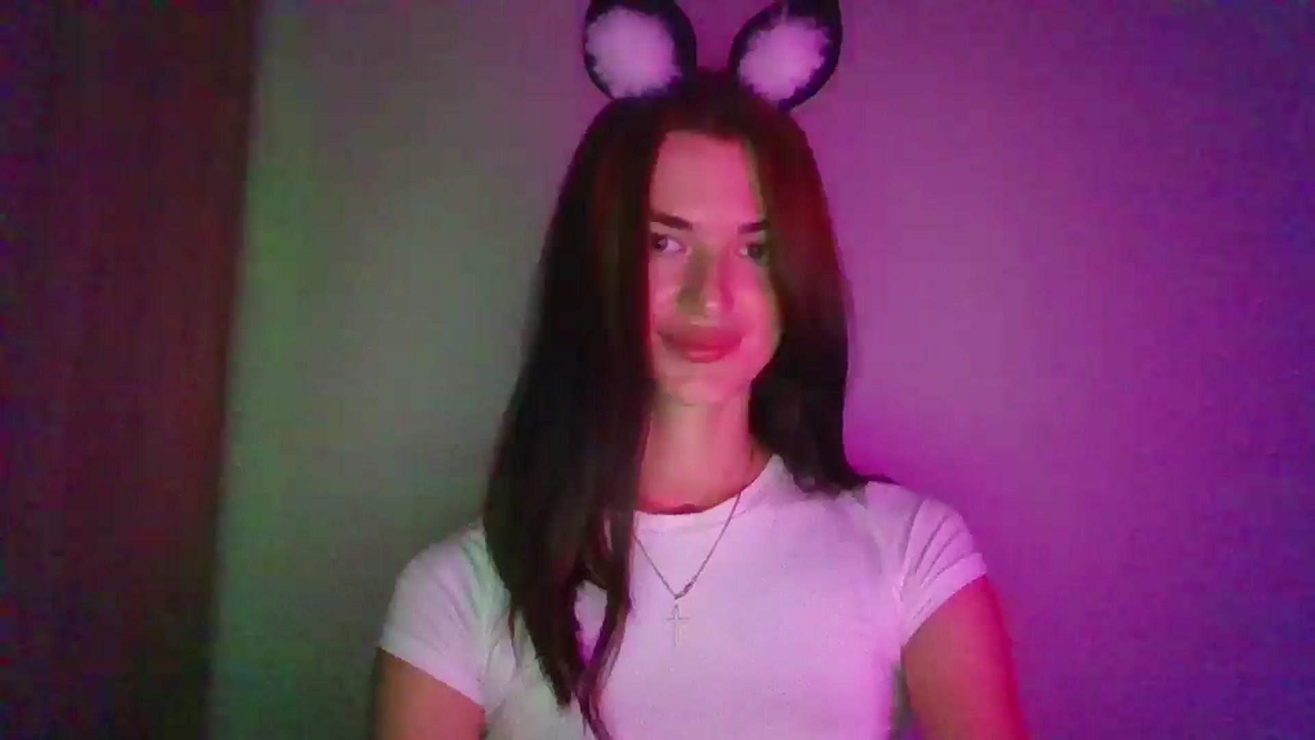 Gallery image thumbnail from Scarlet_flo's myfreecams stream on, 11/04/2024, 24:54 image 15 of 20
