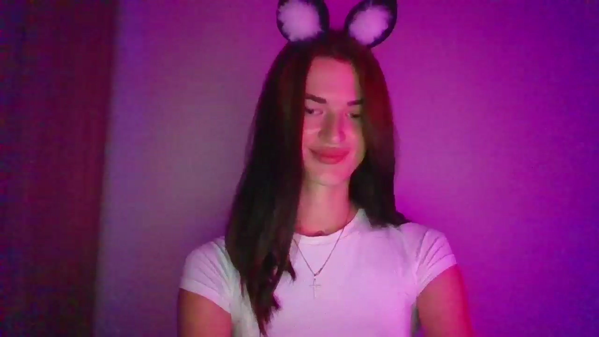 Gallery image thumbnail from Scarlet_flo's myfreecams stream on, 11/04/2024, 24:54 image 16 of 20