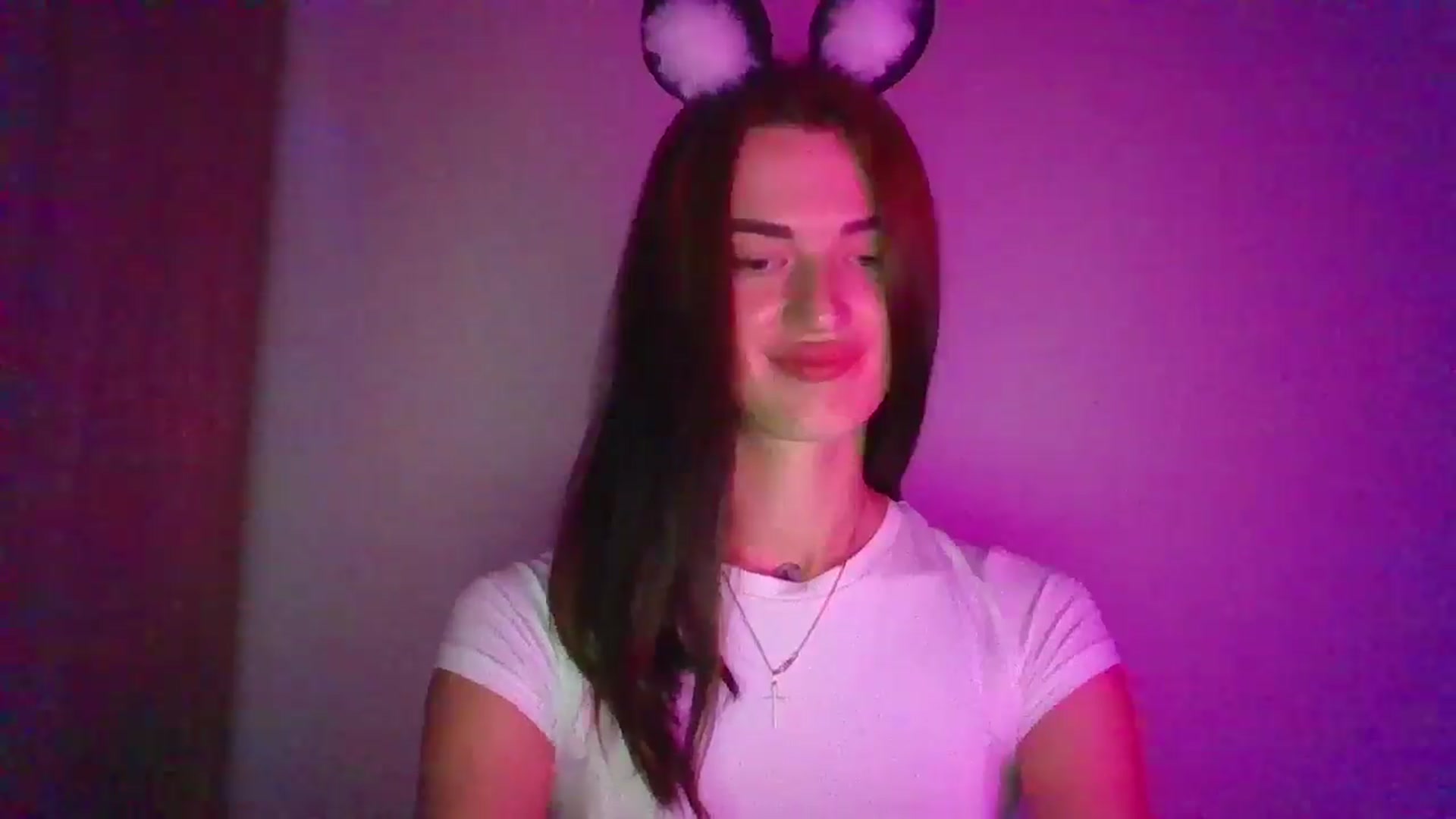 Gallery image thumbnail from Scarlet_flo's myfreecams stream on, 11/04/2024, 24:54 image 9 of 20