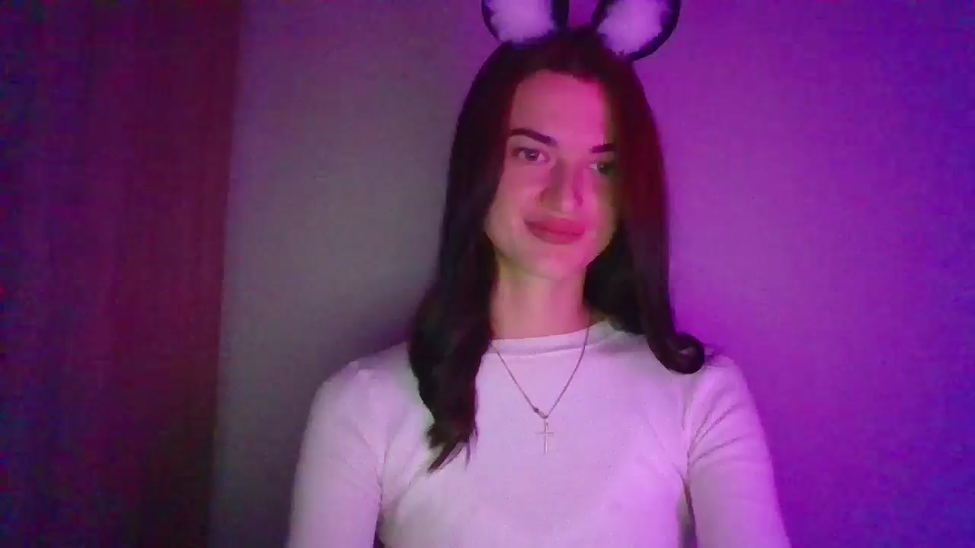 Gallery image thumbnail from Scarlet_flo's myfreecams stream on, 11/05/2024, 24:32 image 13 of 20