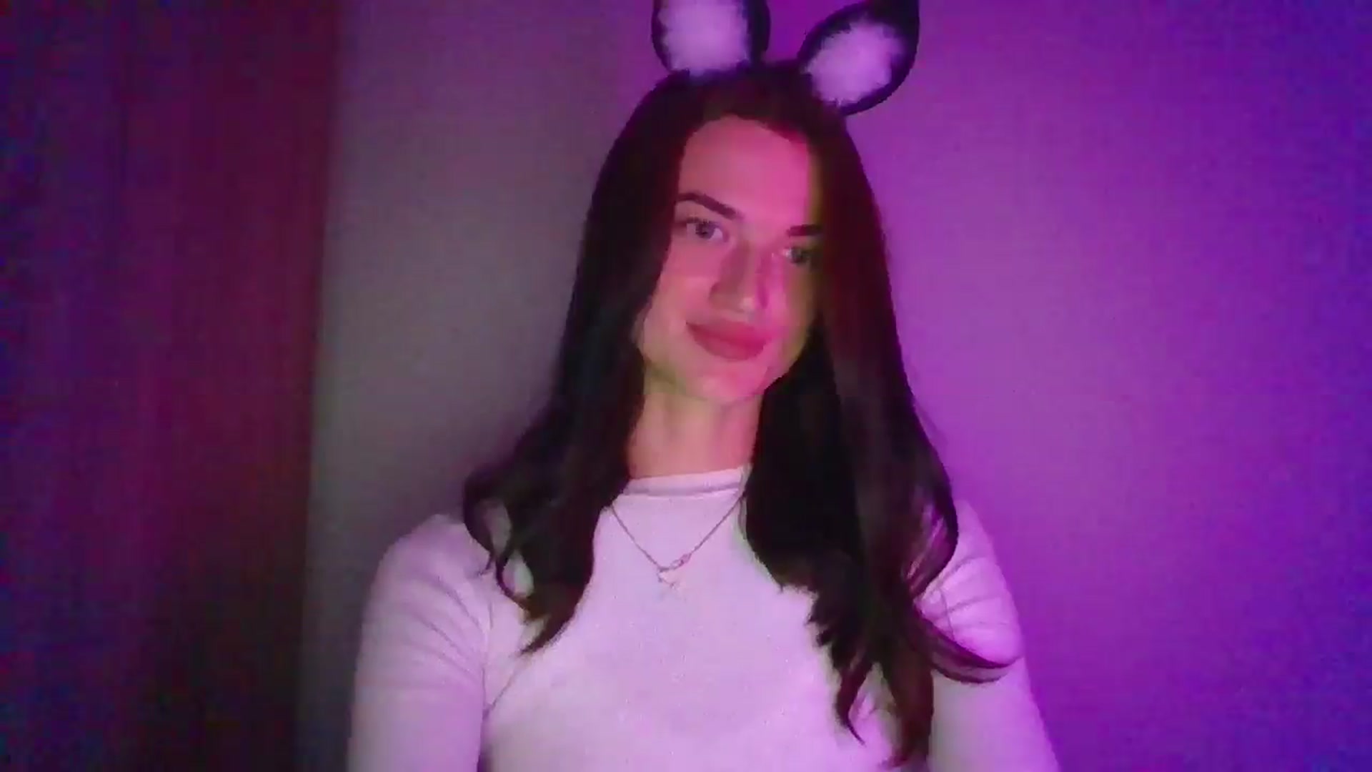 Gallery image thumbnail from Scarlet_flo's myfreecams stream on, 11/05/2024, 24:32 image 3 of 20