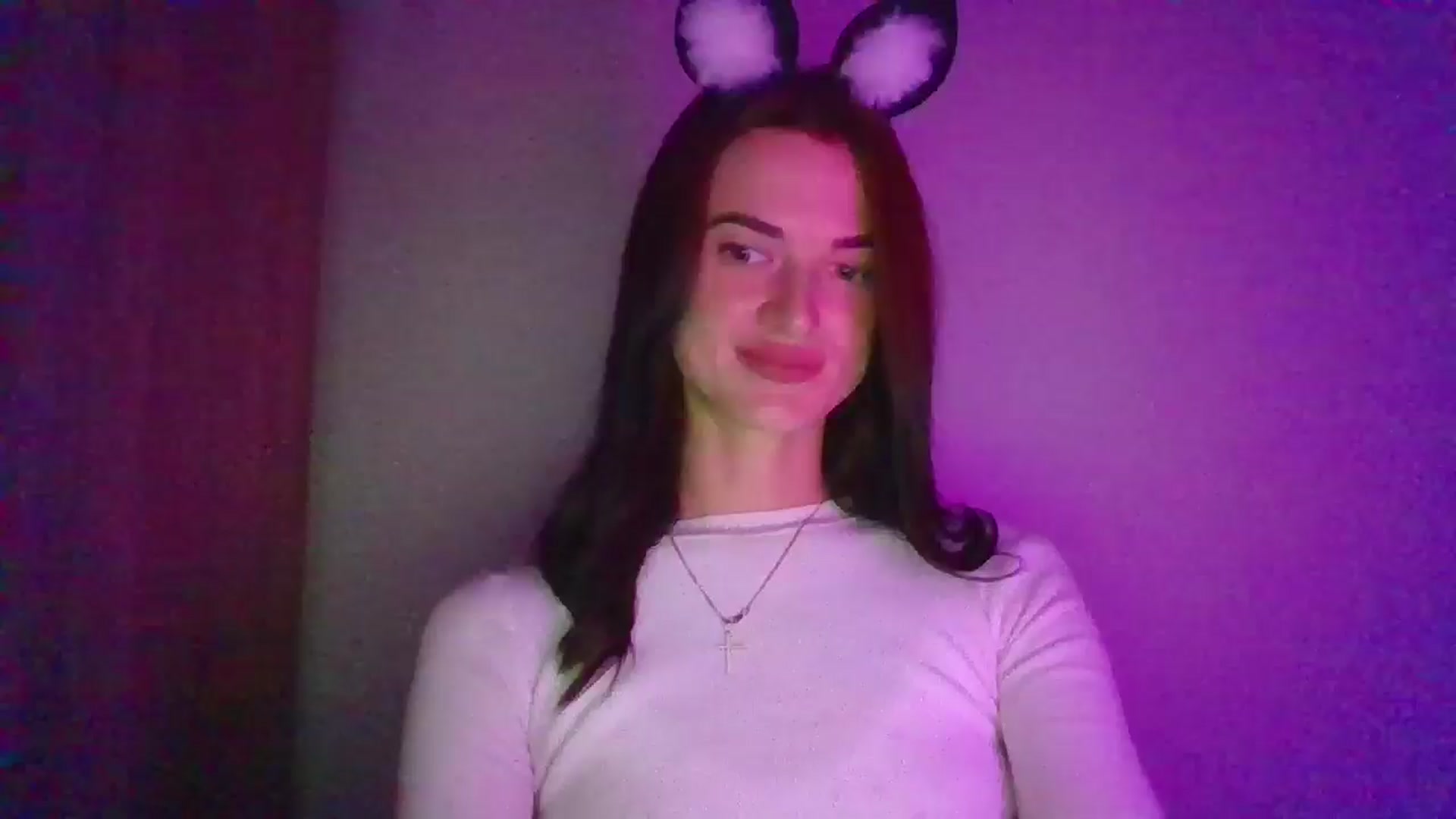 Gallery image thumbnail from Scarlet_flo's myfreecams stream on, 11/05/2024, 24:32 image 20 of 20