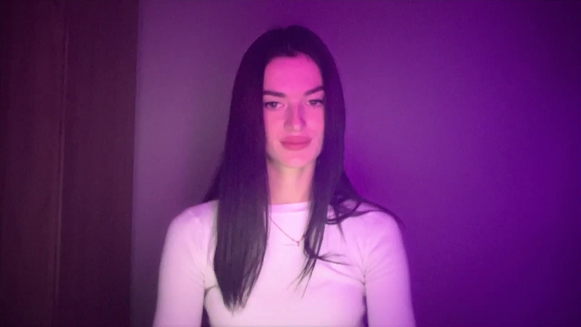 Gallery image thumbnail from Scarlet_flo's myfreecams stream on, 11/09/2024, 17:55 image 12 of 20