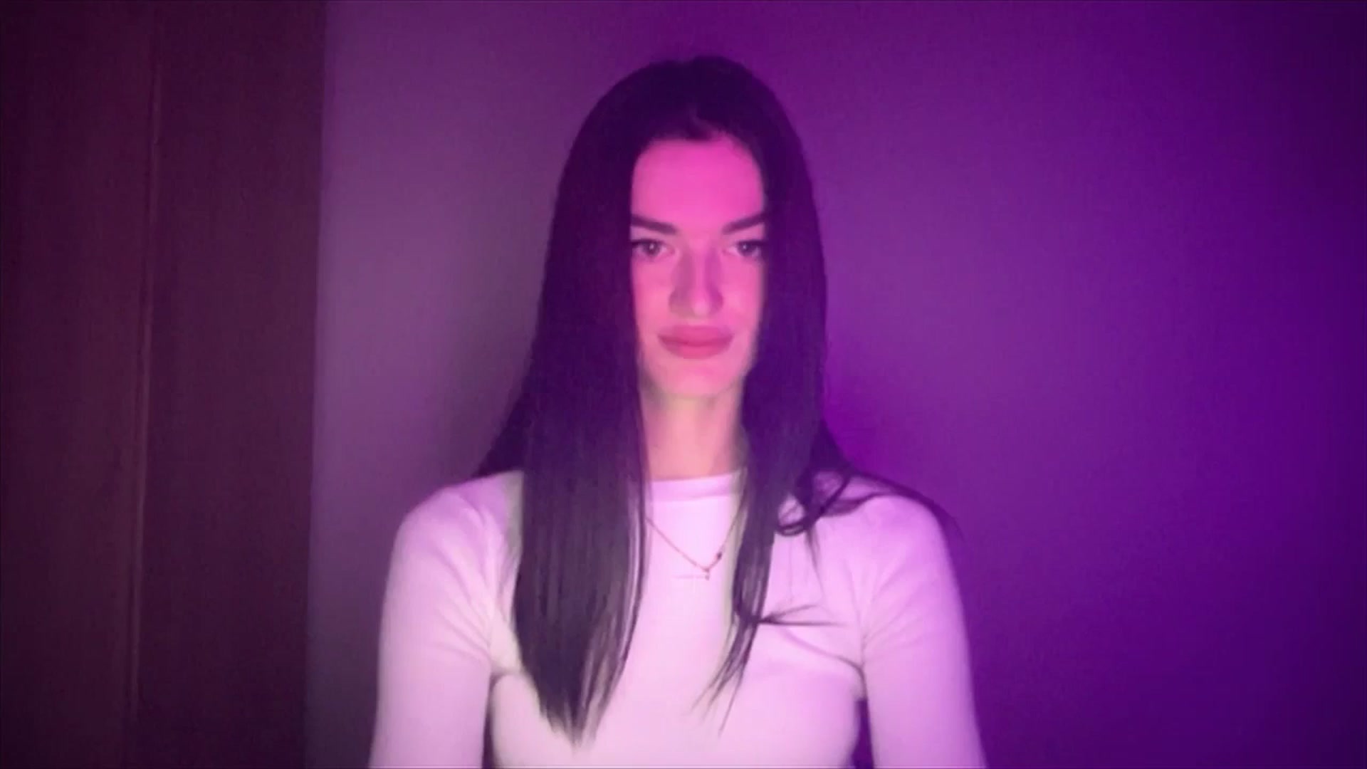 Gallery image thumbnail from Scarlet_flo's myfreecams stream on, 11/09/2024, 17:55 image 13 of 20