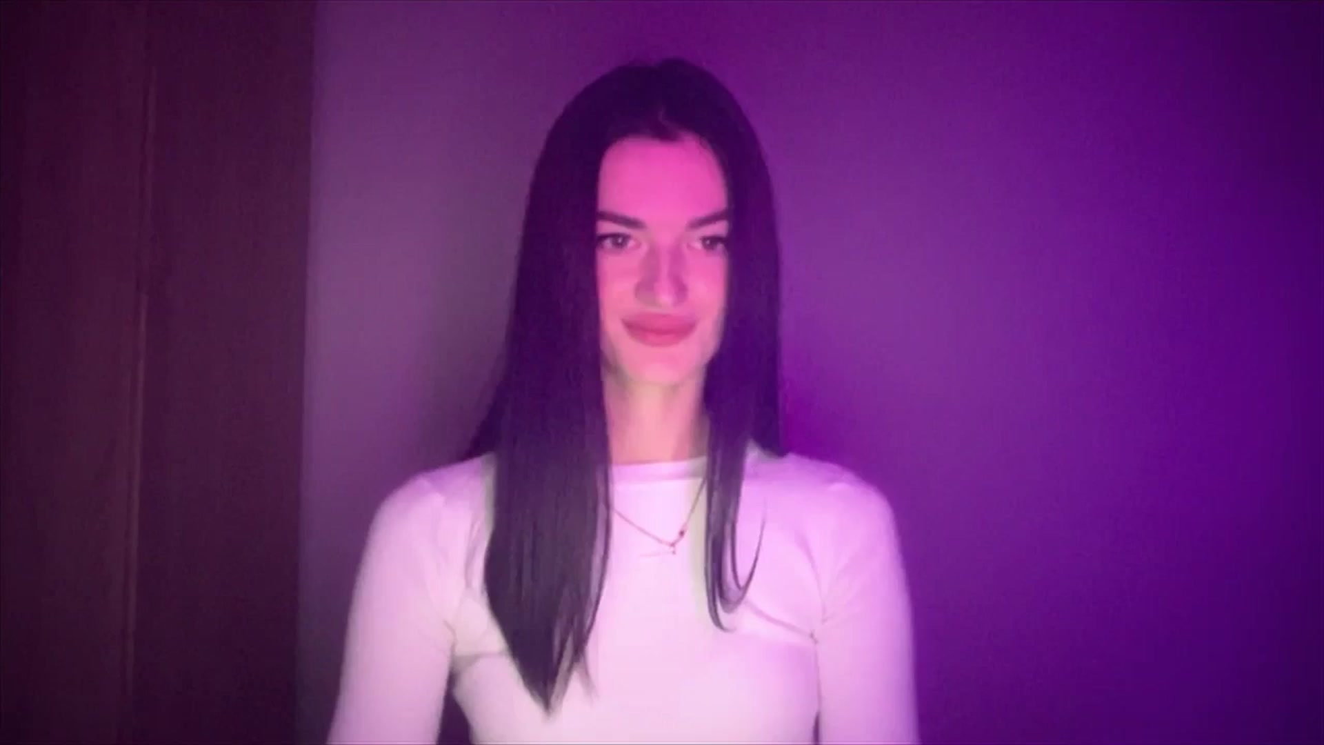 Gallery image thumbnail from Scarlet_flo's myfreecams stream on, 11/09/2024, 17:55 image 2 of 20