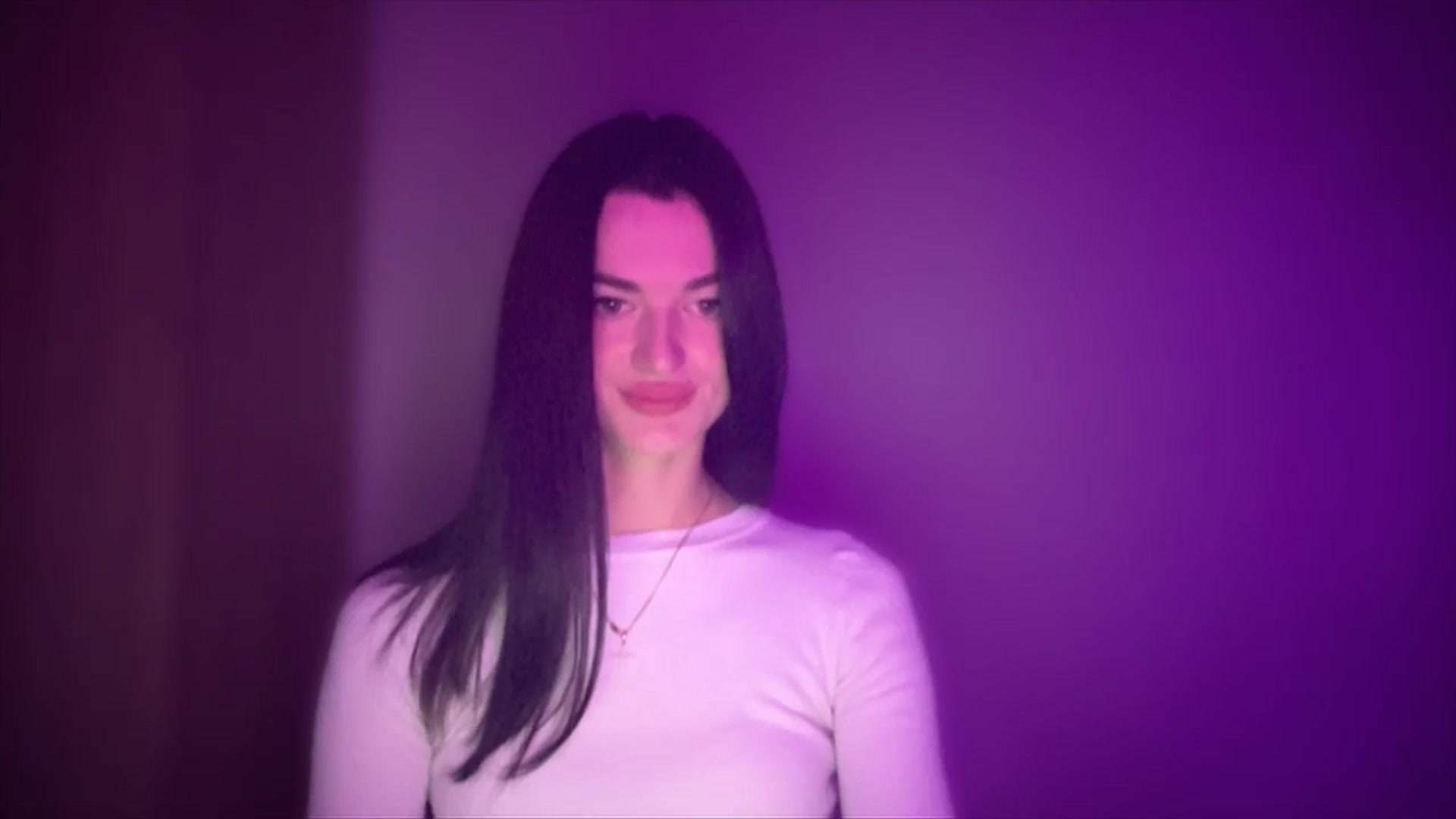 Gallery image thumbnail from Scarlet_flo's myfreecams stream on, 11/09/2024, 18:41 image 11 of 20