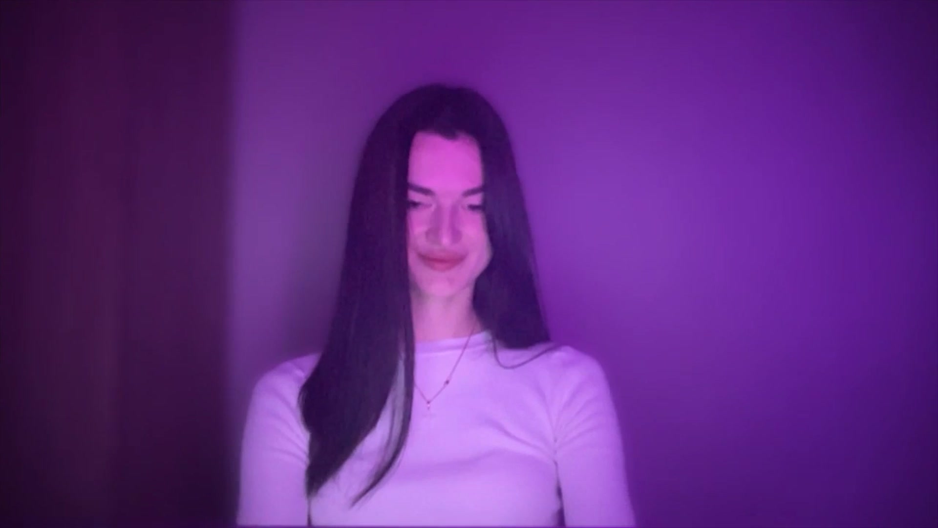 Gallery image thumbnail from Scarlet_flo's myfreecams stream on, 11/09/2024, 20:04 image 19 of 20
