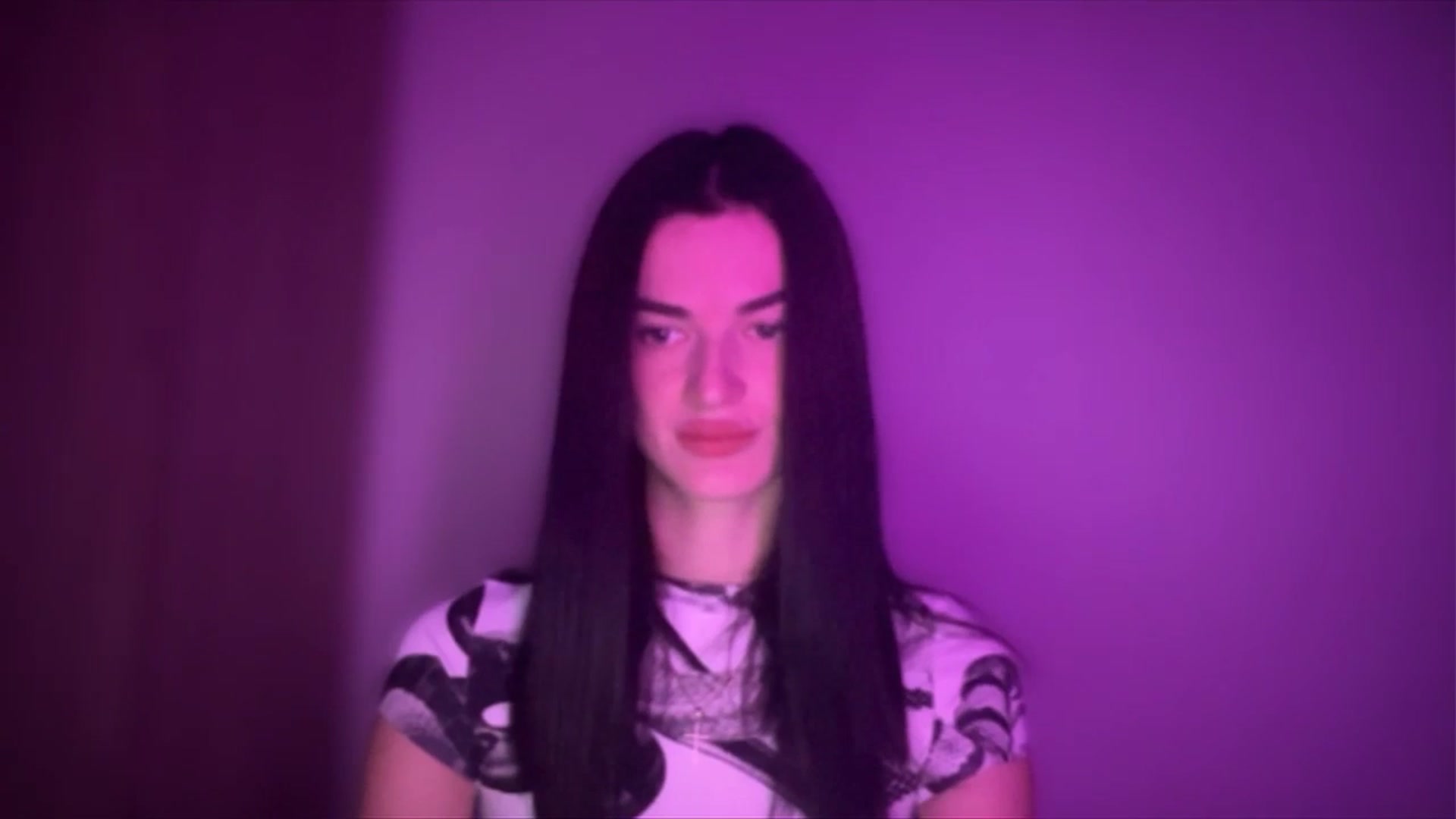 Gallery image thumbnail from Scarlet_flo's myfreecams stream on, 11/10/2024, 16:45 image 2 of 20