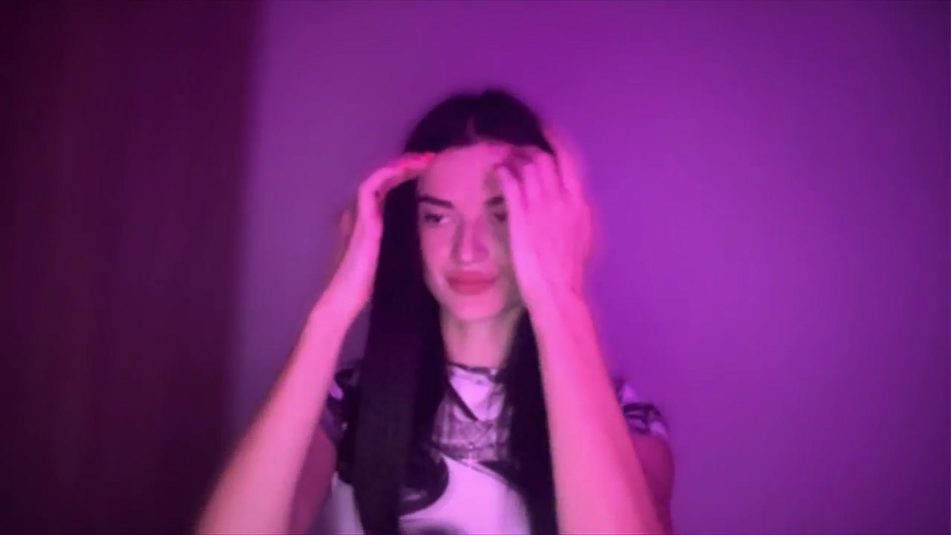 Gallery image thumbnail from Scarlet_flo's myfreecams stream on, 11/10/2024, 16:45 image 6 of 20