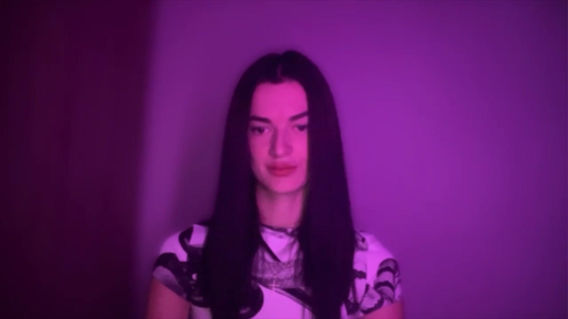 Gallery image thumbnail from Scarlet_flo's myfreecams stream on, 11/10/2024, 16:45 image 4 of 20