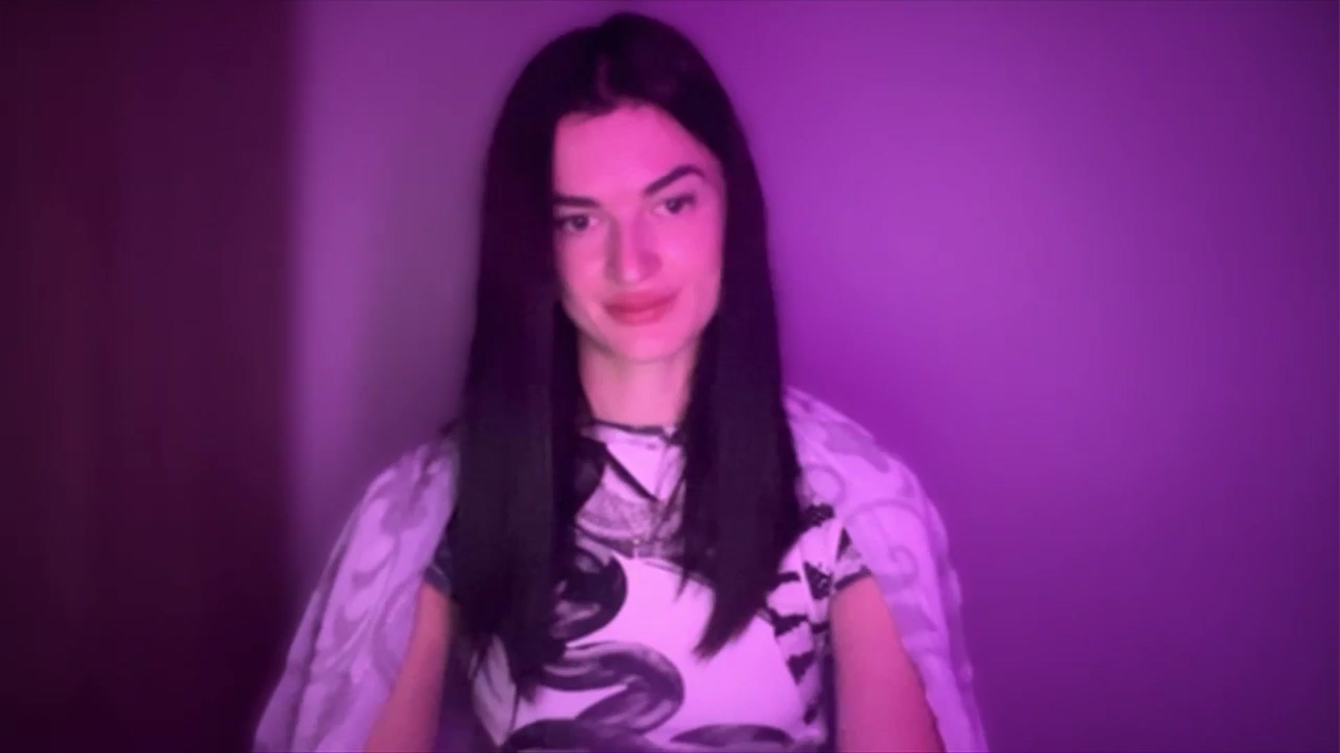 Gallery image thumbnail from Scarlet_flo's myfreecams stream on, 11/10/2024, 19:00 image 16 of 20