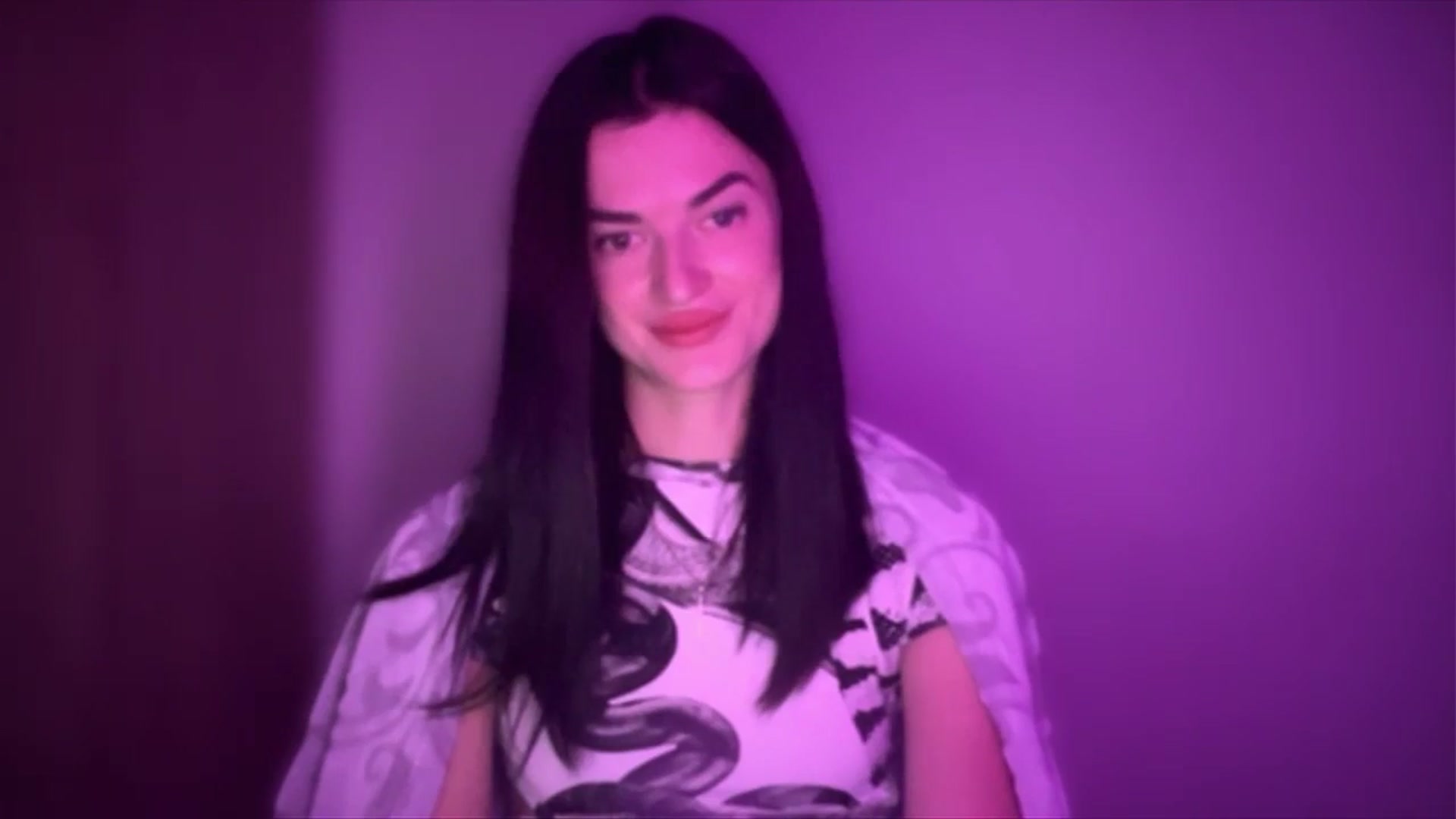 Gallery image thumbnail from Scarlet_flo's myfreecams stream on, 11/10/2024, 19:00 image 15 of 20