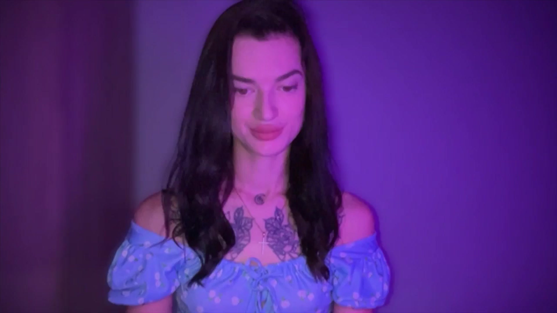 Gallery image thumbnail from Scarlet_flo's myfreecams stream on, 11/15/2024, 17:22 image 7 of 20