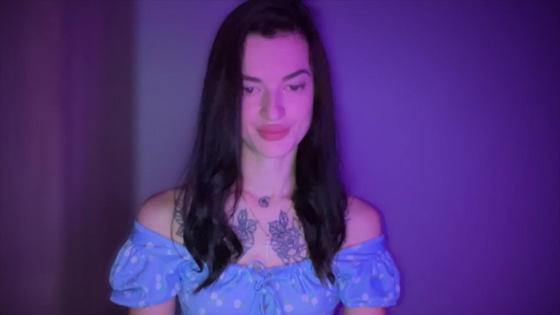 Gallery image thumbnail from Scarlet_flo's myfreecams stream on, 11/15/2024, 17:22 image 6 of 20