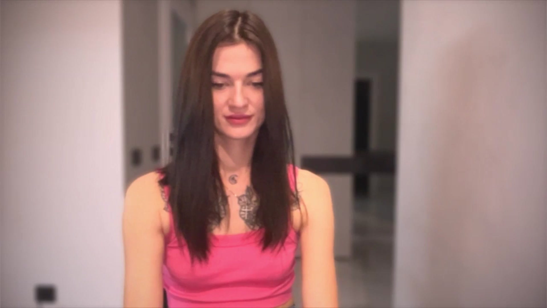 Gallery image thumbnail from Scarlet_flo's myfreecams stream on, 11/23/2024, 19:21 image 17 of 20
