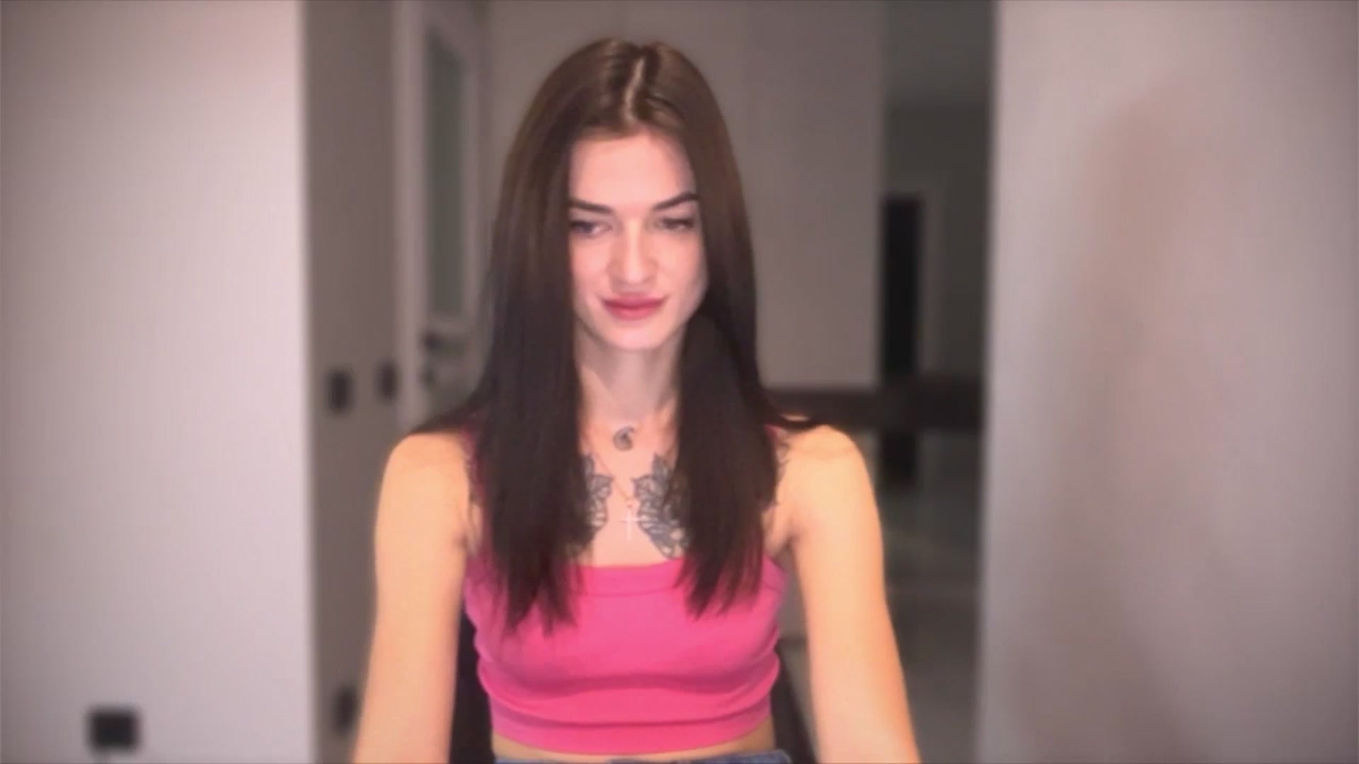 Gallery image thumbnail from Scarlet_flo's myfreecams stream on, 11/23/2024, 19:21 image 9 of 20