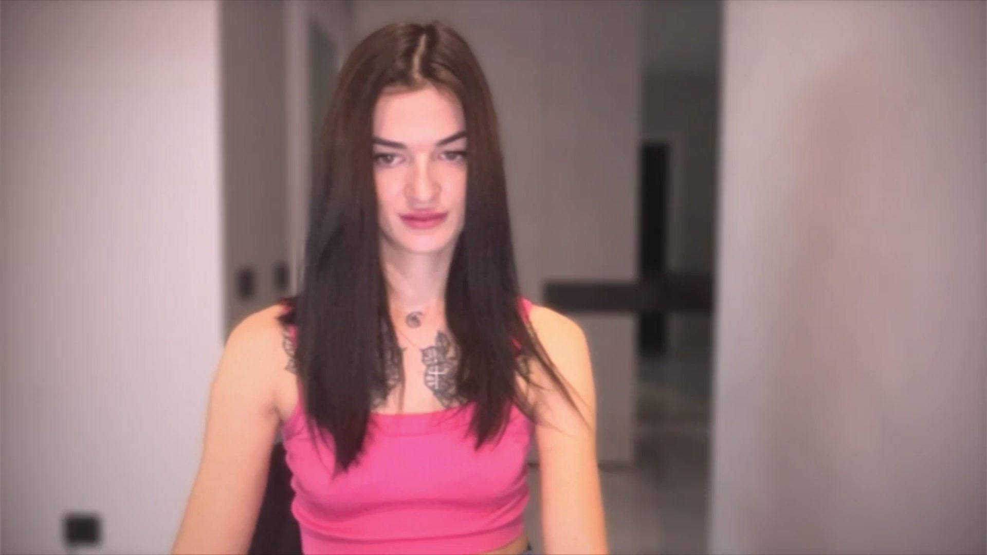 Gallery image thumbnail from Scarlet_flo's myfreecams stream on, 11/23/2024, 19:21 image 16 of 20